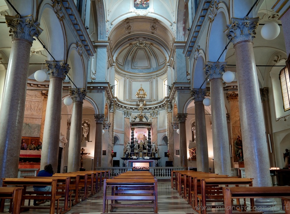 Milan (Italy) - Baroque interiors of the Church of St. Sepulchre (Chiesa di San Sepolcro)